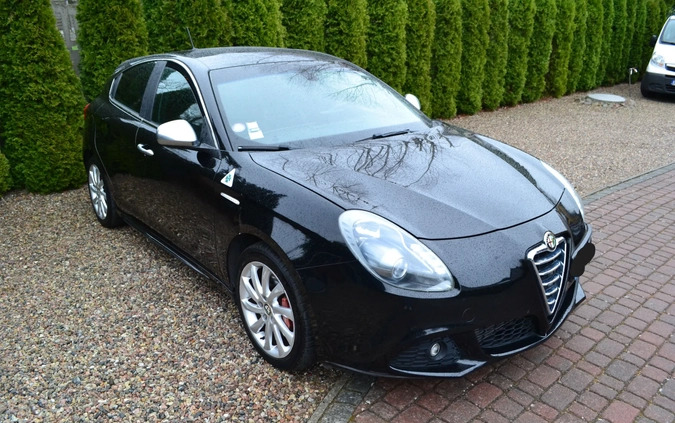 Alfa Romeo Giulietta cena 22900 przebieg: 205000, rok produkcji 2010 z Chodzież małe 172